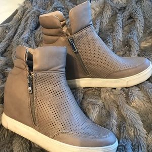 Steve Madden wedge sneaker